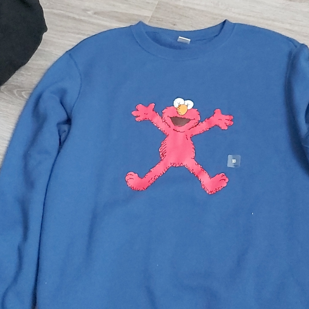 Uniqlo x kaws